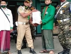 Hari terakhir Tim Gugus Tugas Peduli Covid 19 PCNU Kab. Mojokerto membagikan 300 nasi kotak