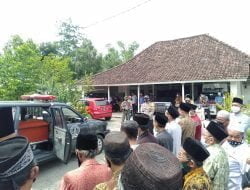 Keluarga MWC NU Gedek Berduka Kembali, KH. Abdul Malik (Rais MWC NU GEDEK) “Tilar Ndunyo”