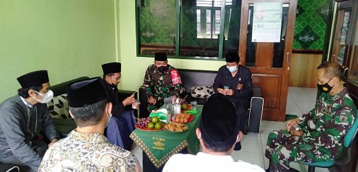 Komandan Kodim 0815 dan Ketua Pengadilan halal bi halal ke Ketua PCNU Kab. Mojokerto