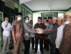 Peringati Maulud Nabi Muhammad, RSI Sakinah Bagikan 1000 Paket Sembako