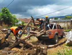 Tim LPBI NU Kabupaten Mojokerto Bergerak Cepat Membantu Korban Banjir Bandang Kota Batu
