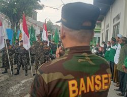 Walau Hujan Gerimis, Tak Menyurutkan Peserta Kirab PAC GP. Ansor Mojoanyar Melepaskan Panji Bendera NU