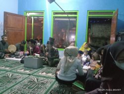 Hujan Tidak Menyurutkan Semangat IPNU IPPNU Desa Pekukuhan Untuk Menggelar Sholawat Diba’
