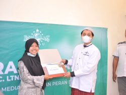 PC LTN NU Mojokerto Berikan Penghargaan Penulis Paling Produktif Kepada Kader LTN Asal Mojosari