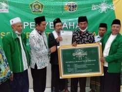 Penyerahan Sertifikat Tanah Wakaf Masjid Mushola Nazhir Nahdlatul Ulama di Desa Penompo Jetis Mojokerto