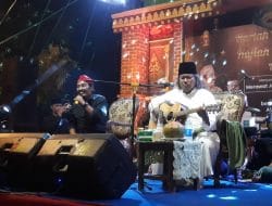 Hadir Dini Hari di Harlah NU, Gus Muwaffiq Isi Pengajian Ditemani Gitar