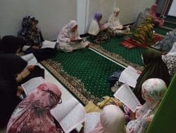 Peringatan Nuzulul Quran, Takmir Masjid Ngembeh Gelar Khataman Sistem Satu Orang Satu Juz