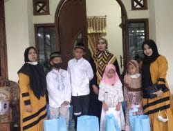 Manfaatkan Momentum Malam Nuzulul Qur’an, Majlis Ta’lim An Nuriyah Gelar Santunan