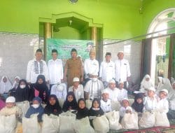 Pengurus Ranting Muslimat NU Desa Gembongan Santuni 21 Anak Yatim