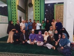 Arion Ludong Ikrarkan Syahadat dihadapan KH. Abd. Adzim Alwi