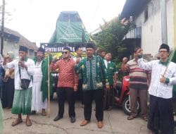 Peringati 1 Abad NU, Warga Desa Bangun Pungging Gelar Pawai Keliling