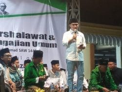 Hadiri Jetis Bersholawat, Begini Pesan Gus Bara