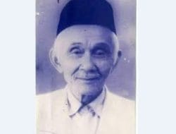 KH. Abdul Chalim, Pahlawan Nasional Dengan Deretan Kiprahnya