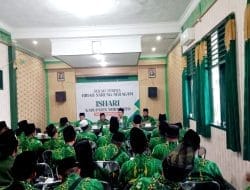 PC. ISHARI NU Kabupaten Mojokerto Serahkan 4000 Sarung Kepada Jamaahnya.