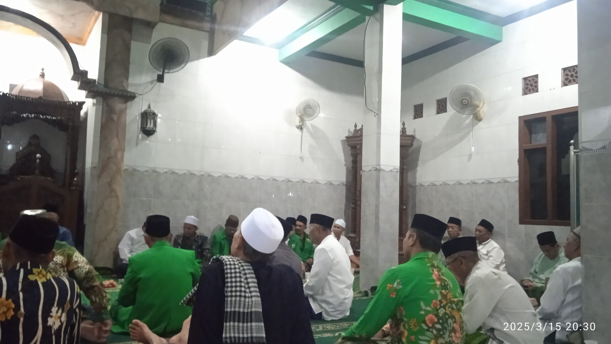 Foto Warga Nahdliyin Trowulan Hadir Kegiatan Safari Ramadan MWC NU Trowulan