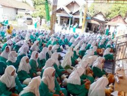 PAC Fatayat NU Trowulan Gelar Khotmil Quran dan Santunan Anak Yatim di Kejagan