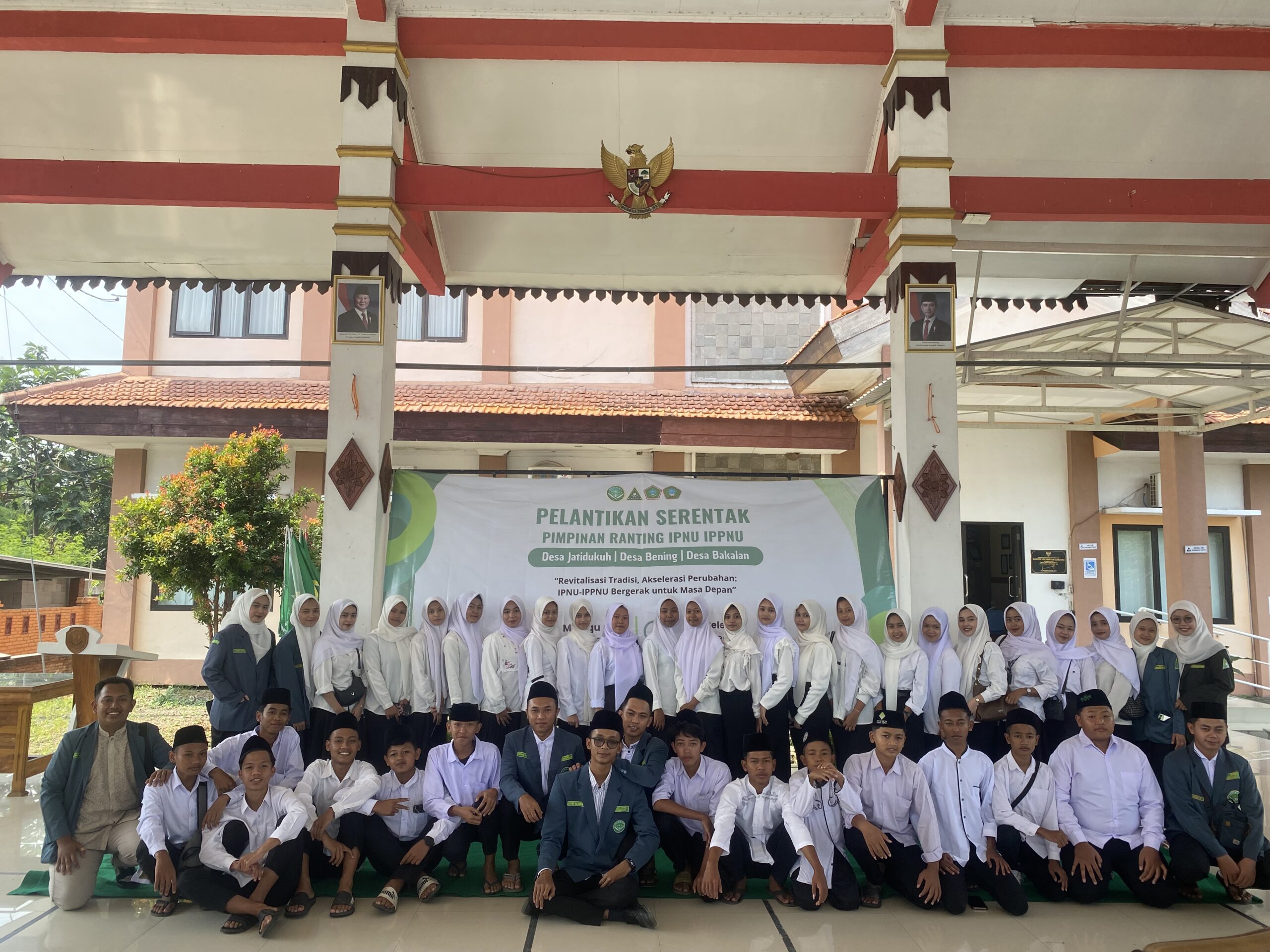Foto Bersama Seluruh Peserta pelantikan bersama PAC IPNU IPPNU Gondang