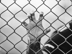 Tersandera Persepsi : Upaya Santri Melawan Fitnah Akhir Zaman.