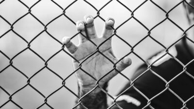Foto oleh Milad Fakurian di Unsplash